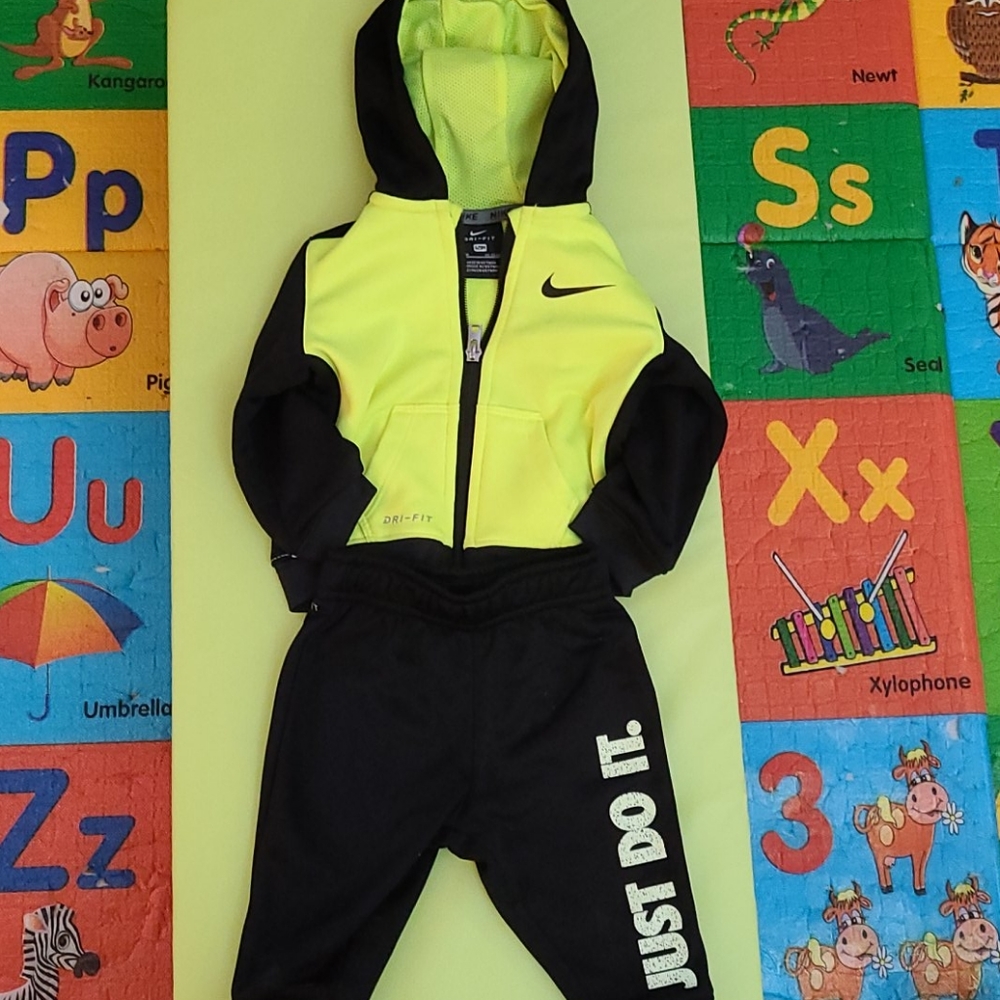 Nike Dri Fit Hoodie and pants set
